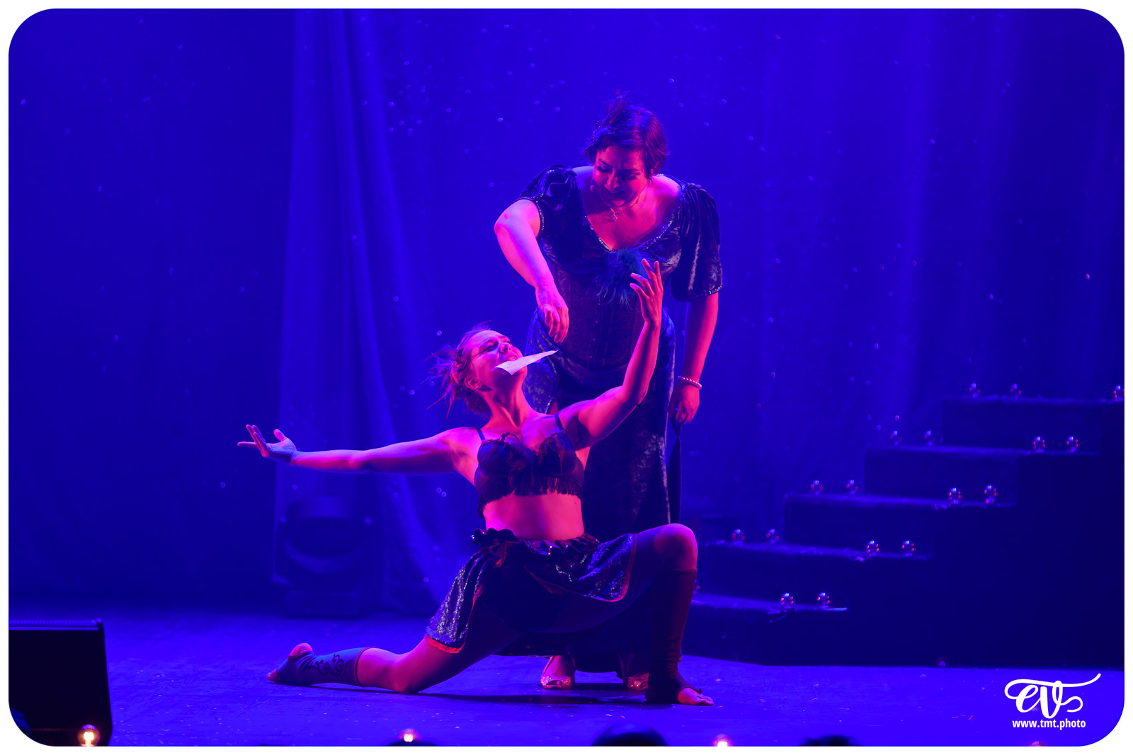 PLEIN FEU (CIE AVRIL EN SEPTEMBRE)